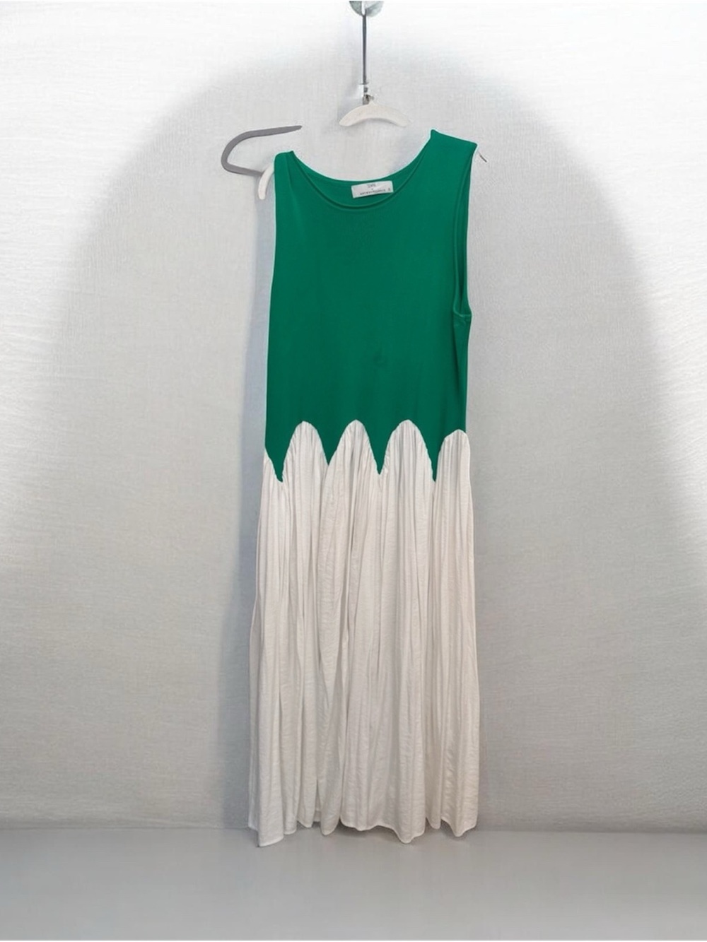 Anthropologie Siempre Green and White Midi Dress